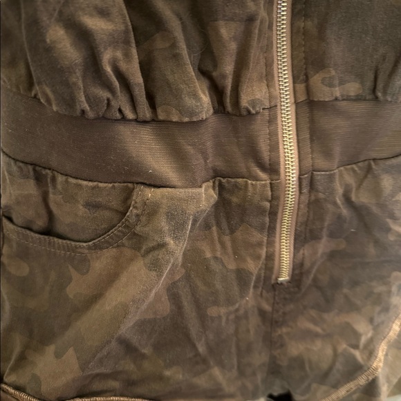 Army Pattern Jumpsuit - Picture 5 of 8